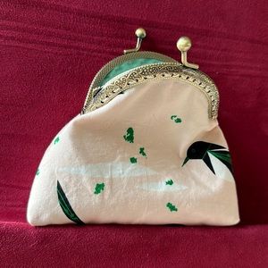 Handmade KISS Clasp Coin/Card Purse
